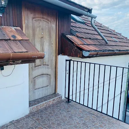 R-andi Fészek Apartman *