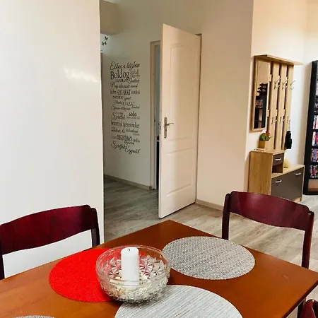Apartament R-andi Feszek *